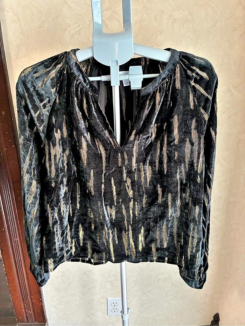 EVERREVE Abstract Metallic Blouse in Black & Gold Size Large Like New